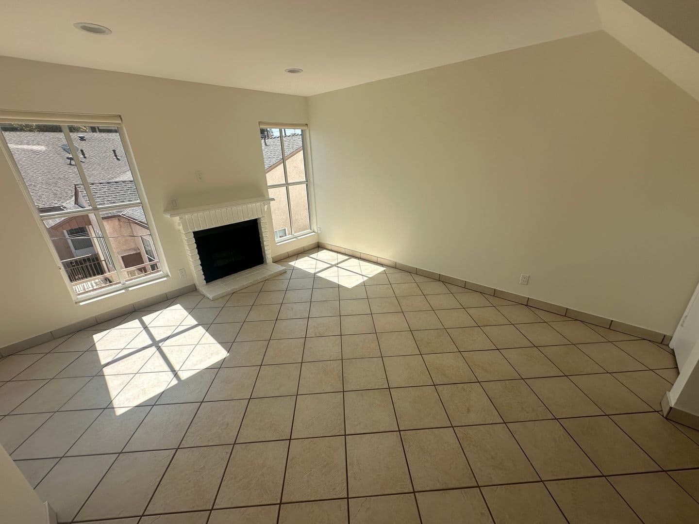 Sherman Oaks Apartment: 5344 Circle Drive