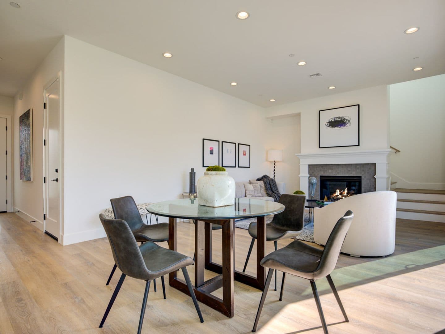 Los Angeles Townhome: 6016 - 6018 Comey Ave