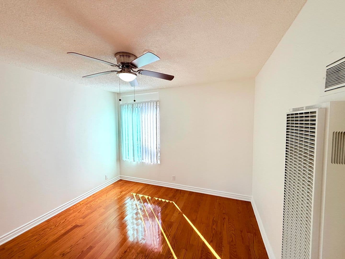 Los Angeles Apartment: 1029 N. Ardmore Avenue