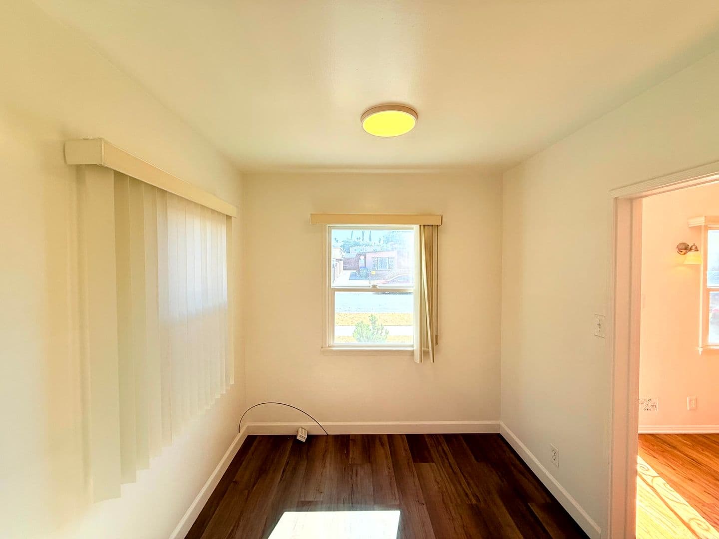 Los Angeles Apartment: 3531-3541 12th Avenue