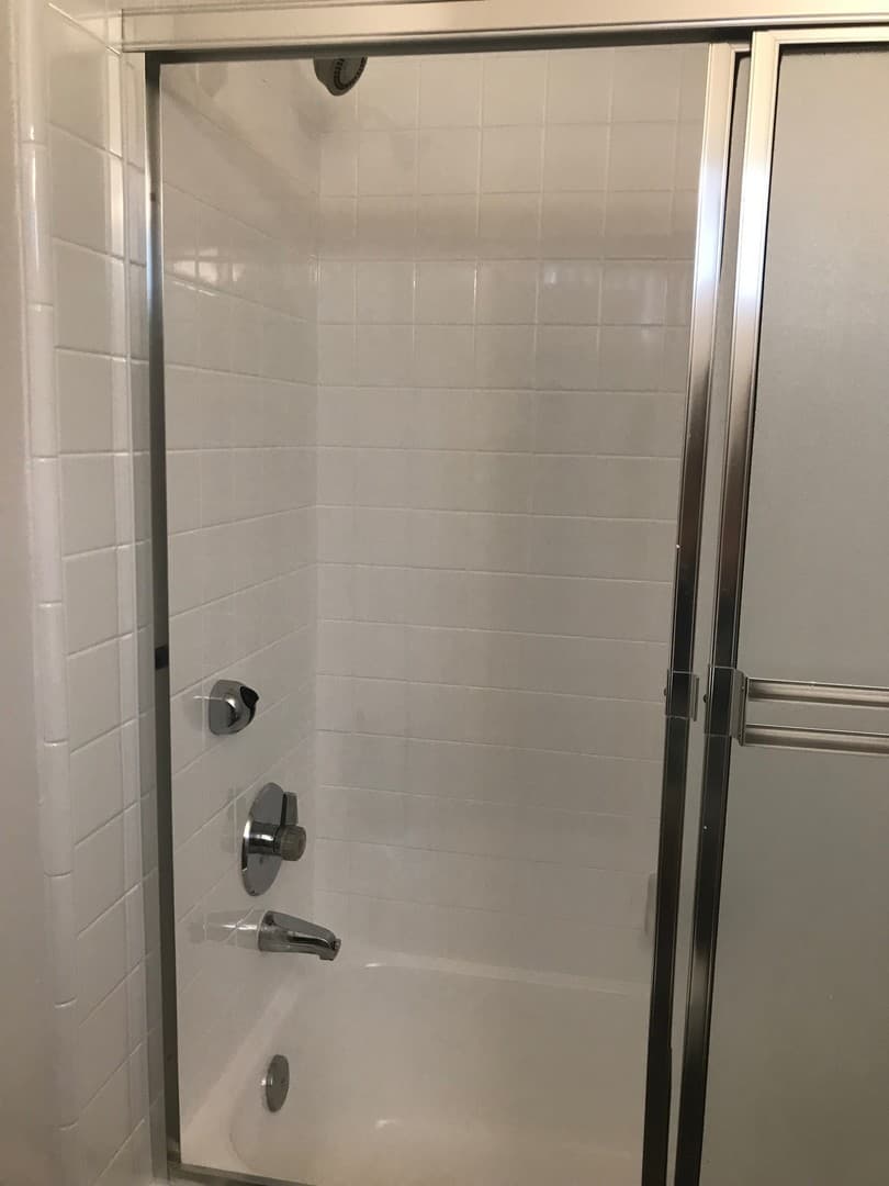 Sherman Oaks Apartment: 4334 Matilija Ave.