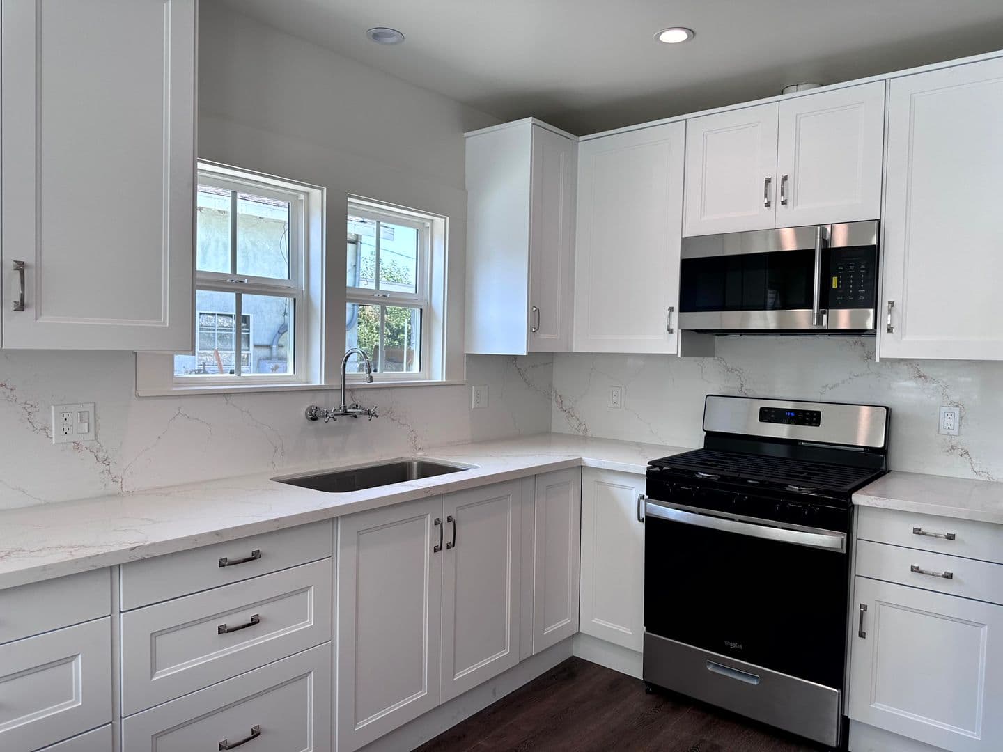Los Angeles Apartment: 1456-1460 N. Ricardo St.