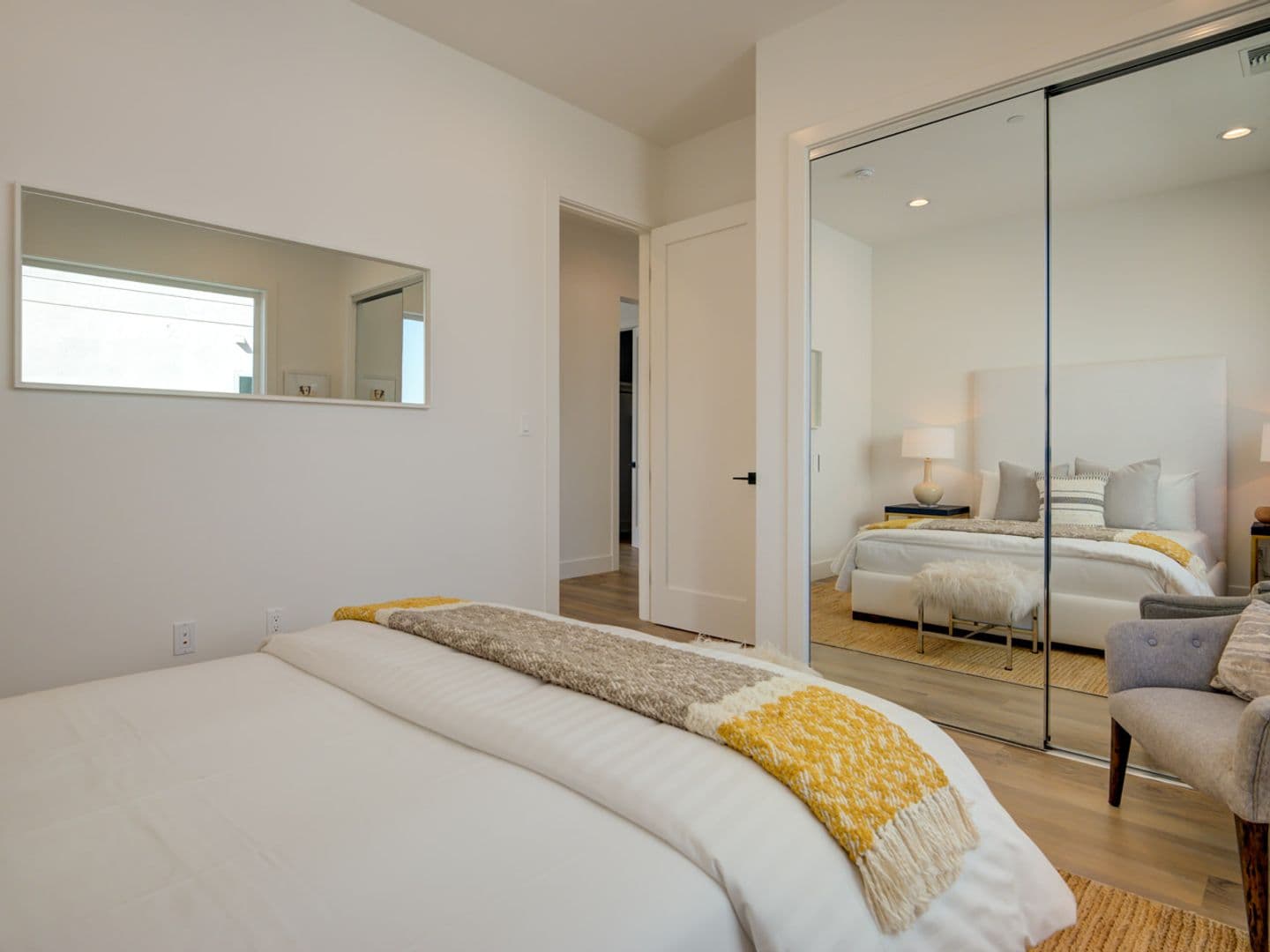 Los Angeles Townhome: 6016 - 6018 Comey Ave