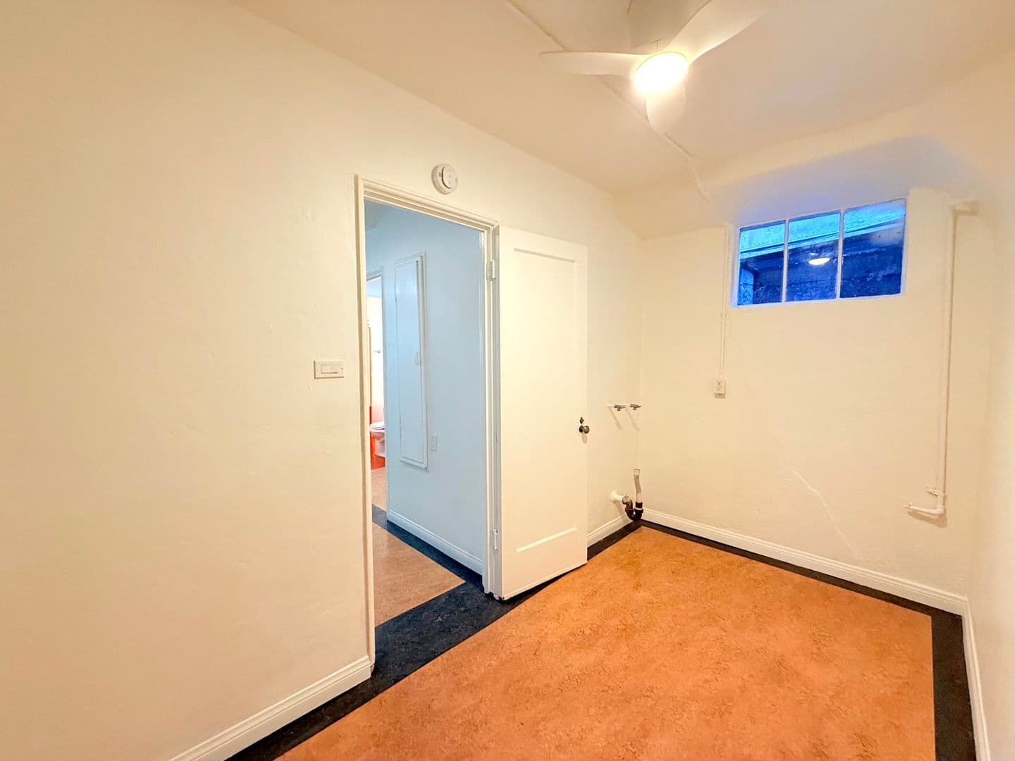 Los Angeles Apartment: 3919 W. 8th Street