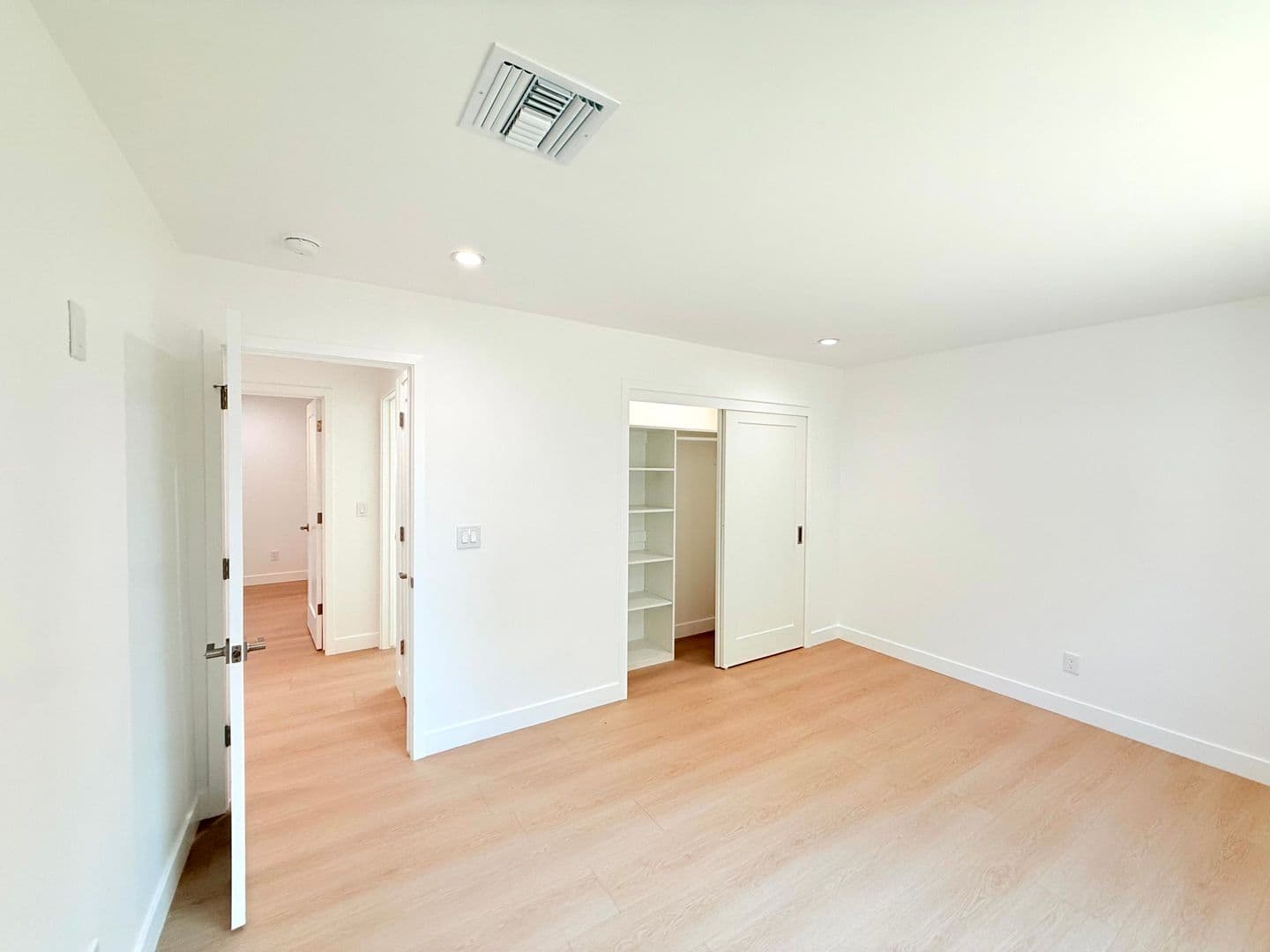 Pacoima Multiplex: 10839 Fellows Avenue - 10839 - House
