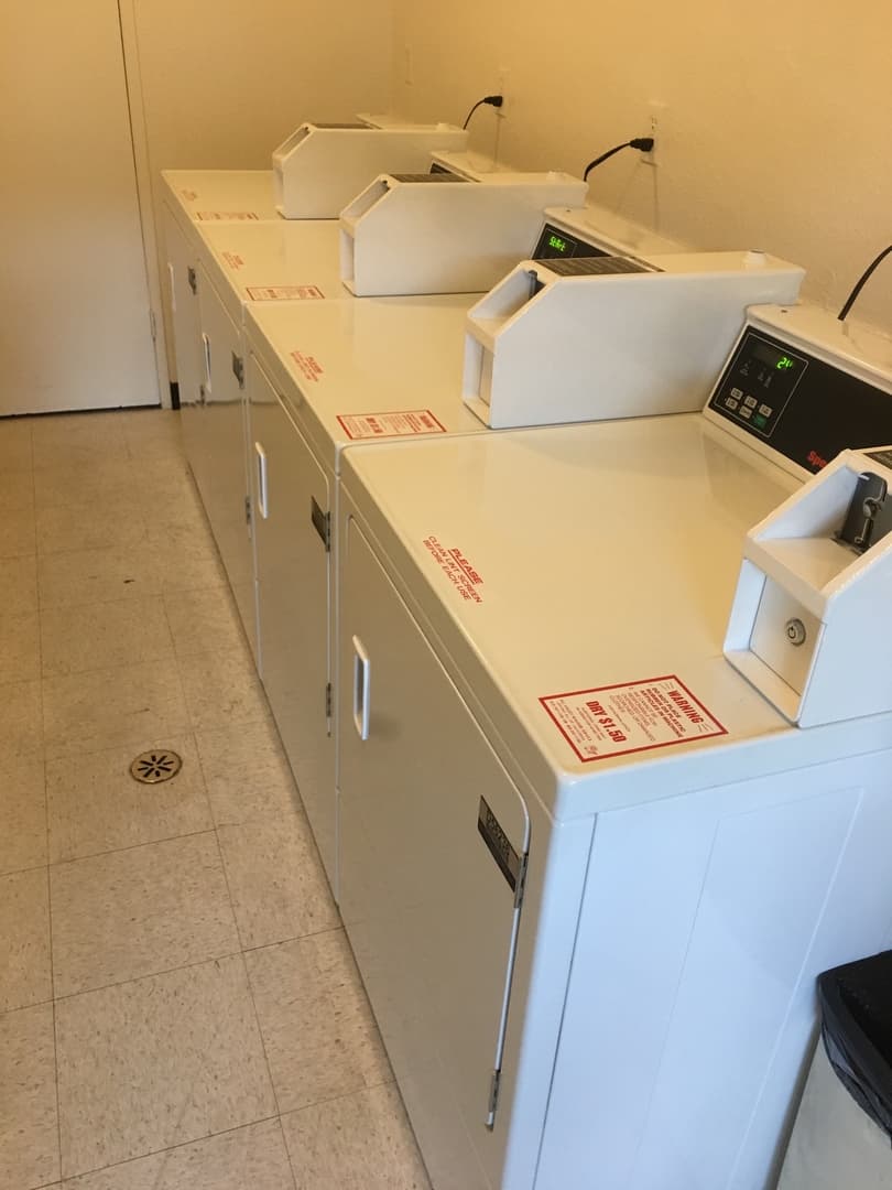 Northridge Apartment: 9600 Reseda Blvd