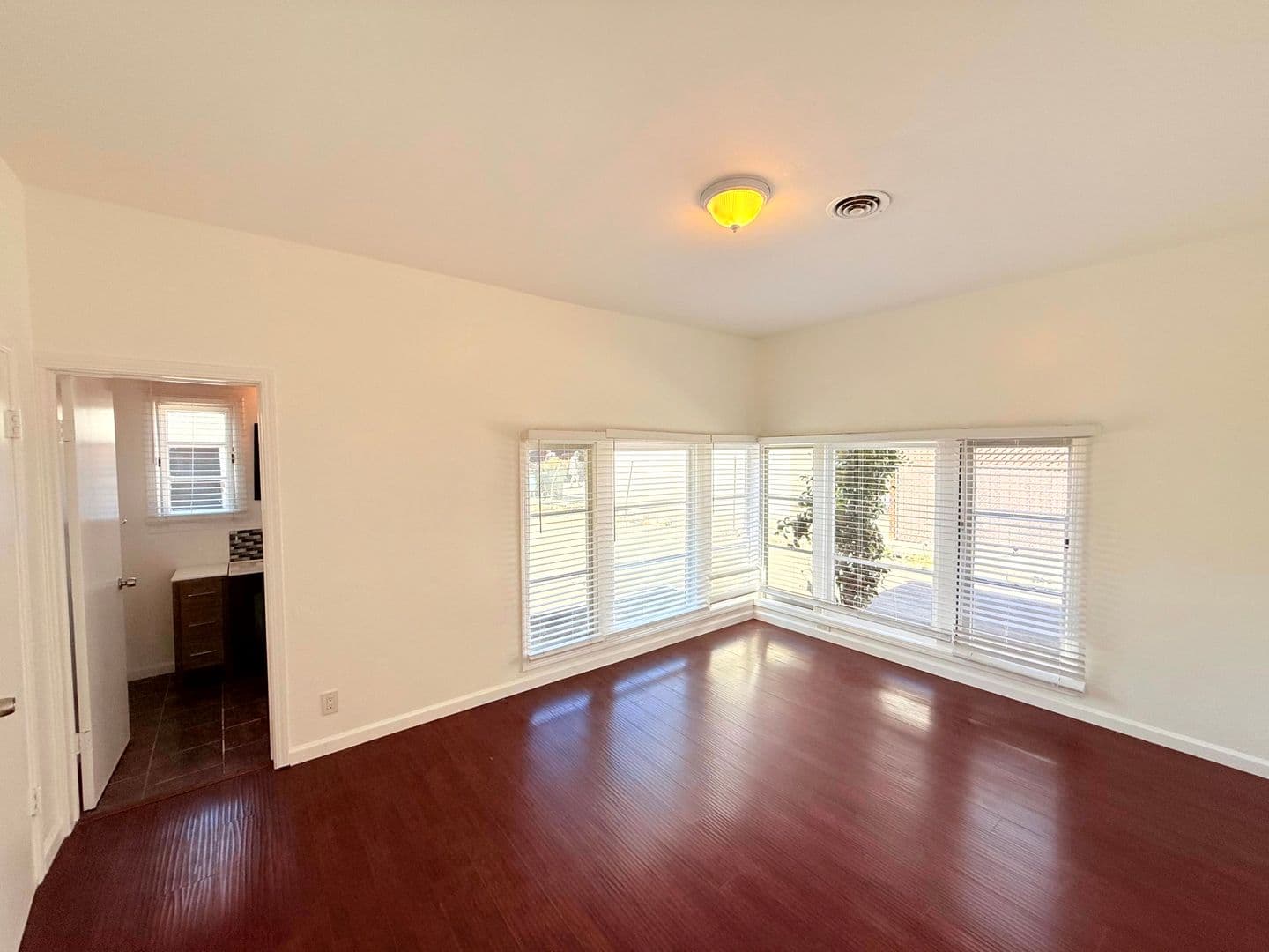 Pasadena Apartment: 607-611 N. El Molino Ave.