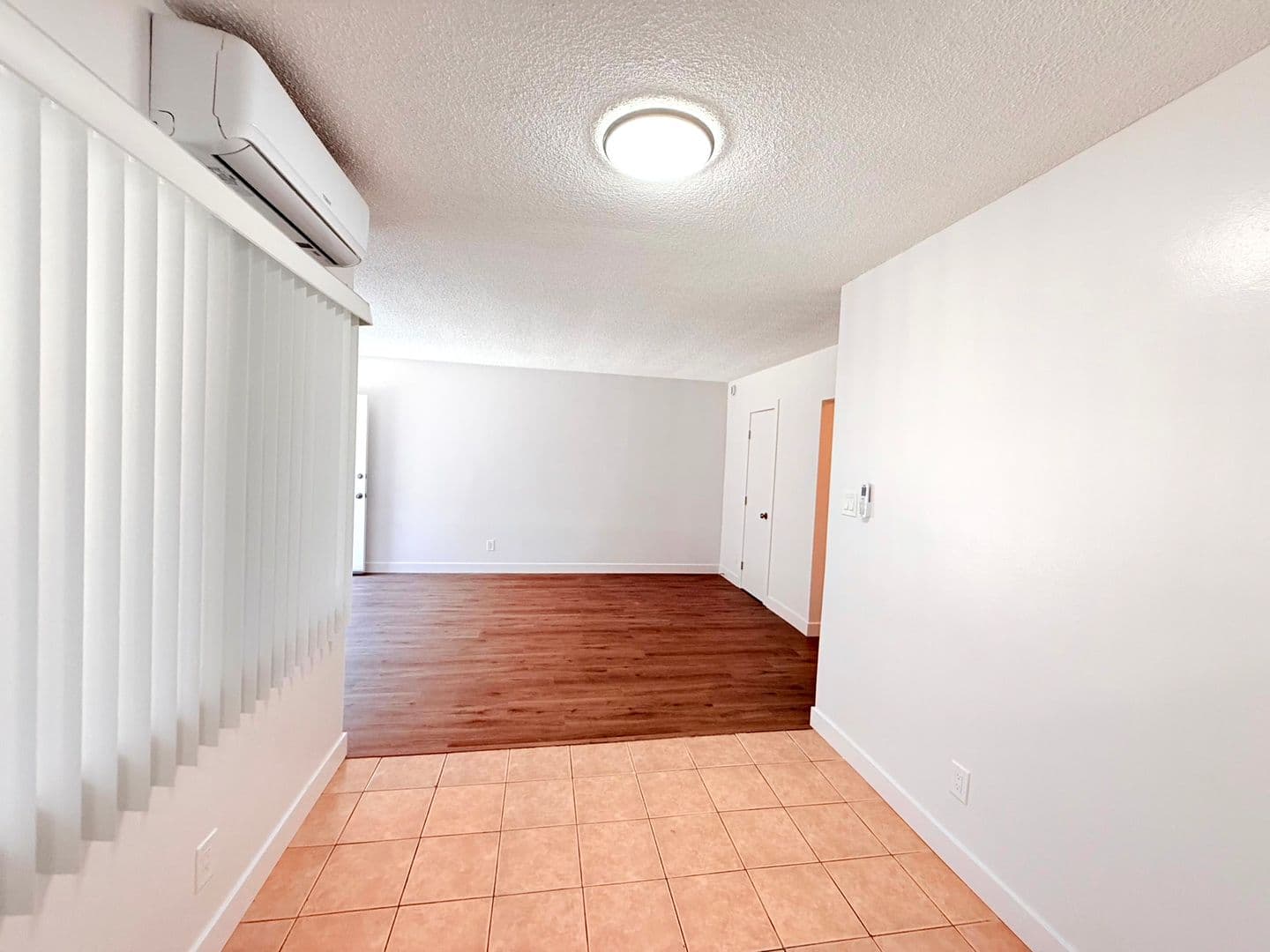 Inglewood Apartment: 853 W Beach Avenue