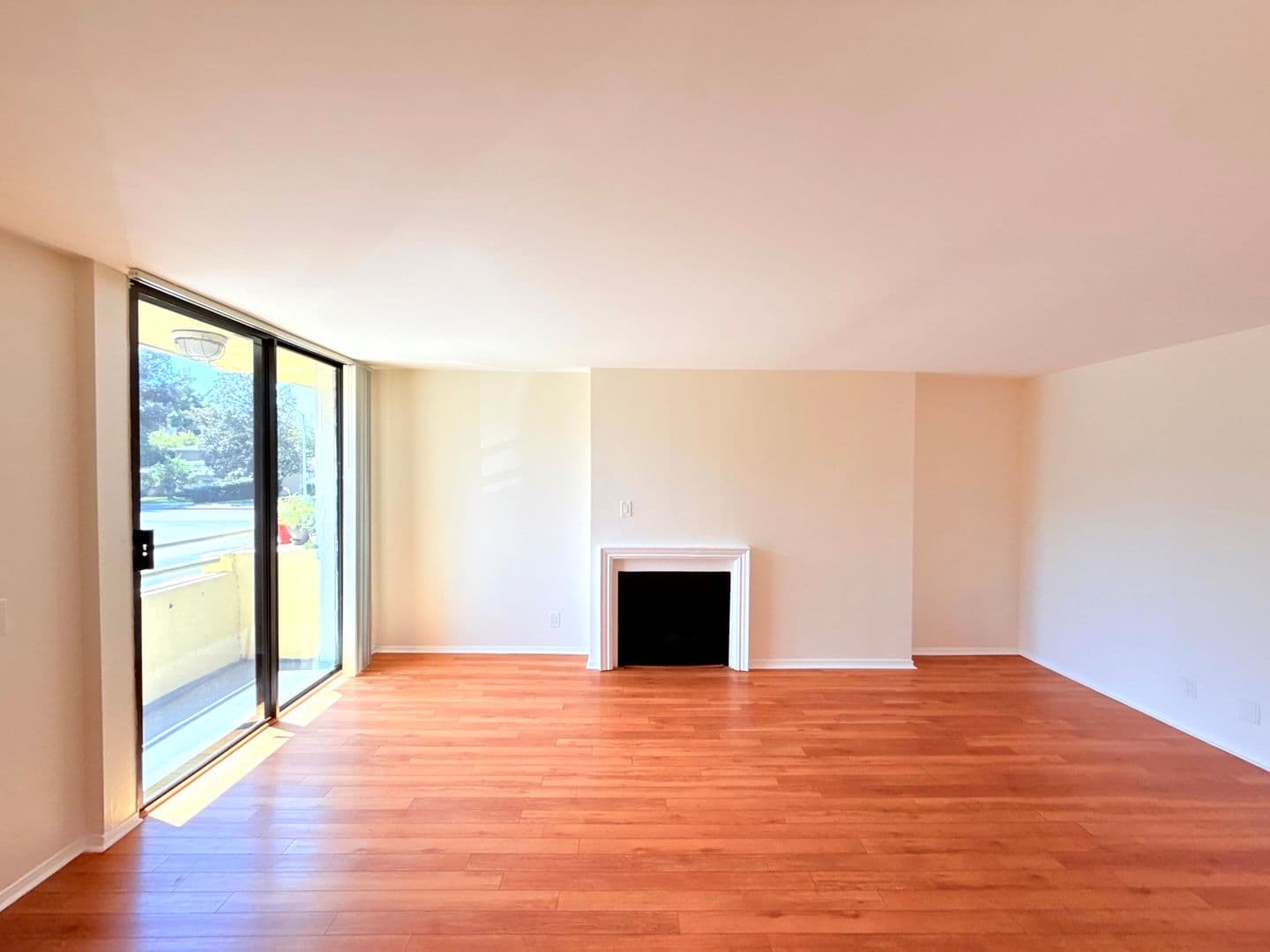 Studio City Apartment: 4202 Tujunga Ave