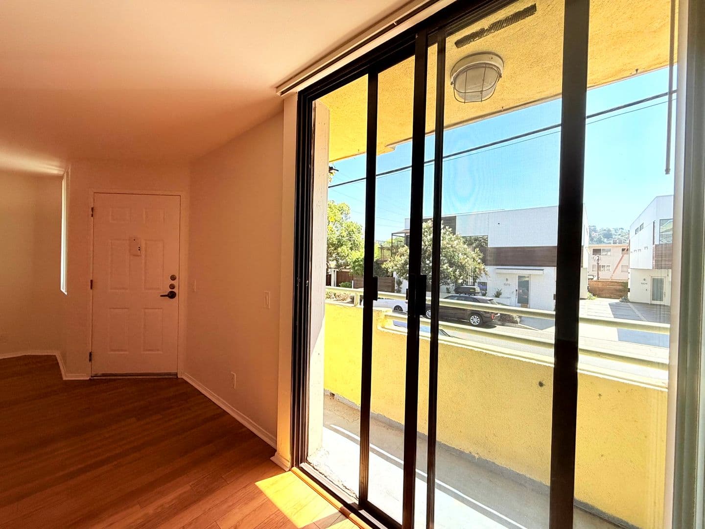 Studio City Apartment: 4202 Tujunga Ave