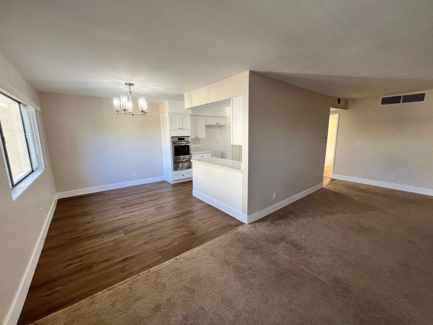 Sherman Oaks Apartment: 4647 Vista Del Monte