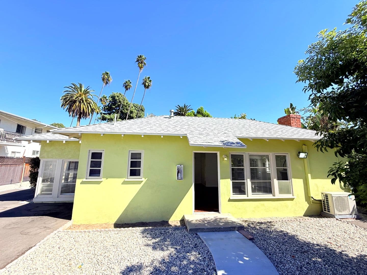 Pasadena Apartment: 607-611 N. El Molino Ave.