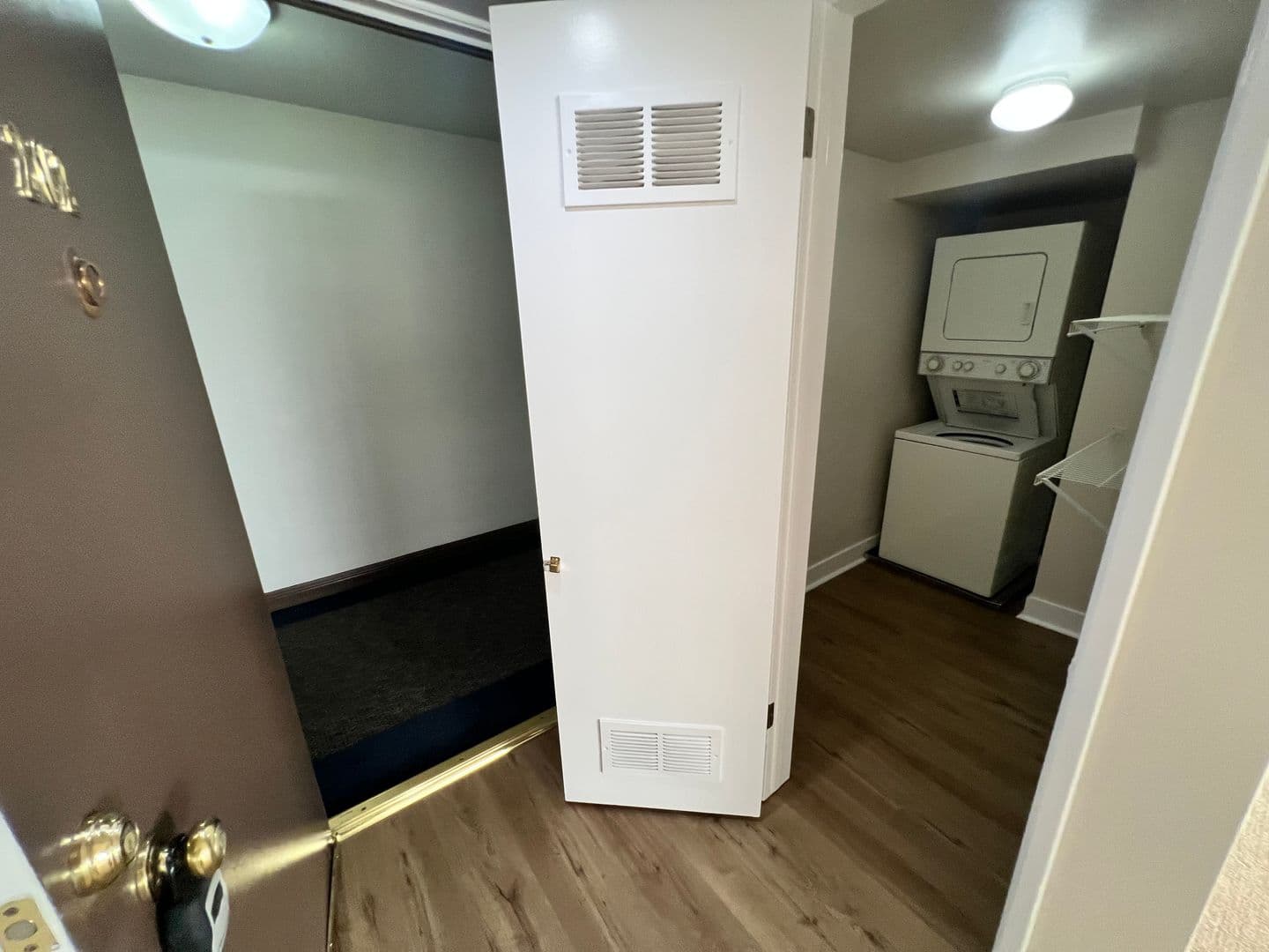 Sherman Oaks Apartment: 4647 Vista Del Monte