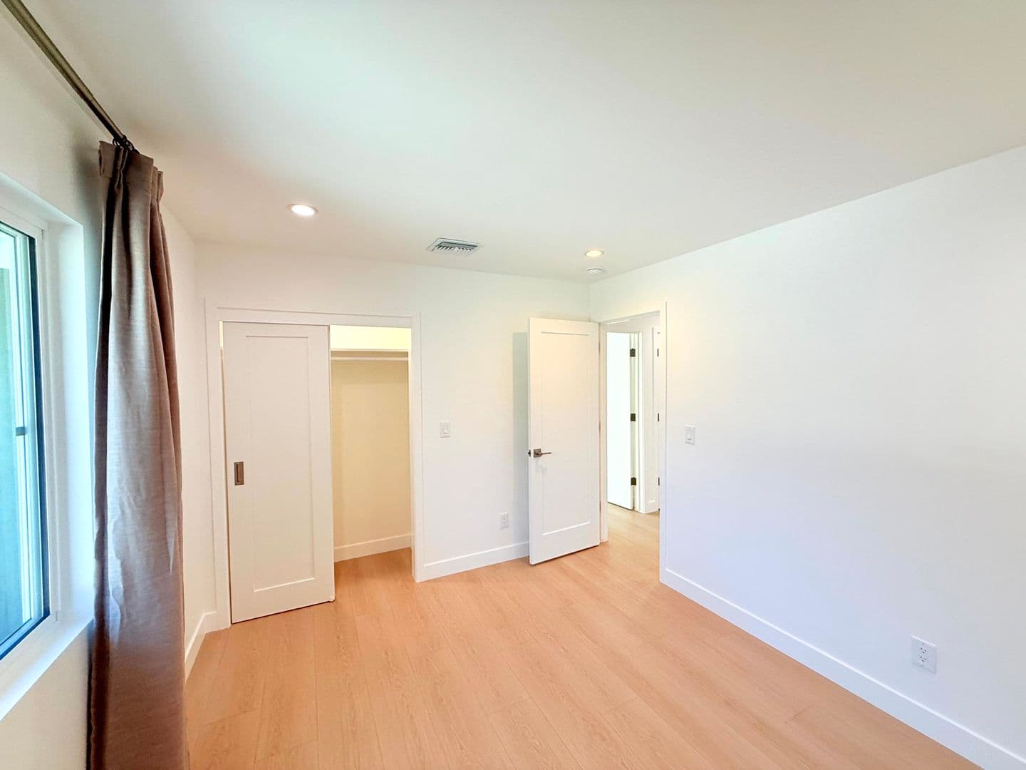 Pacoima Multiplex: 10839 Fellows Avenue - 10839 - House