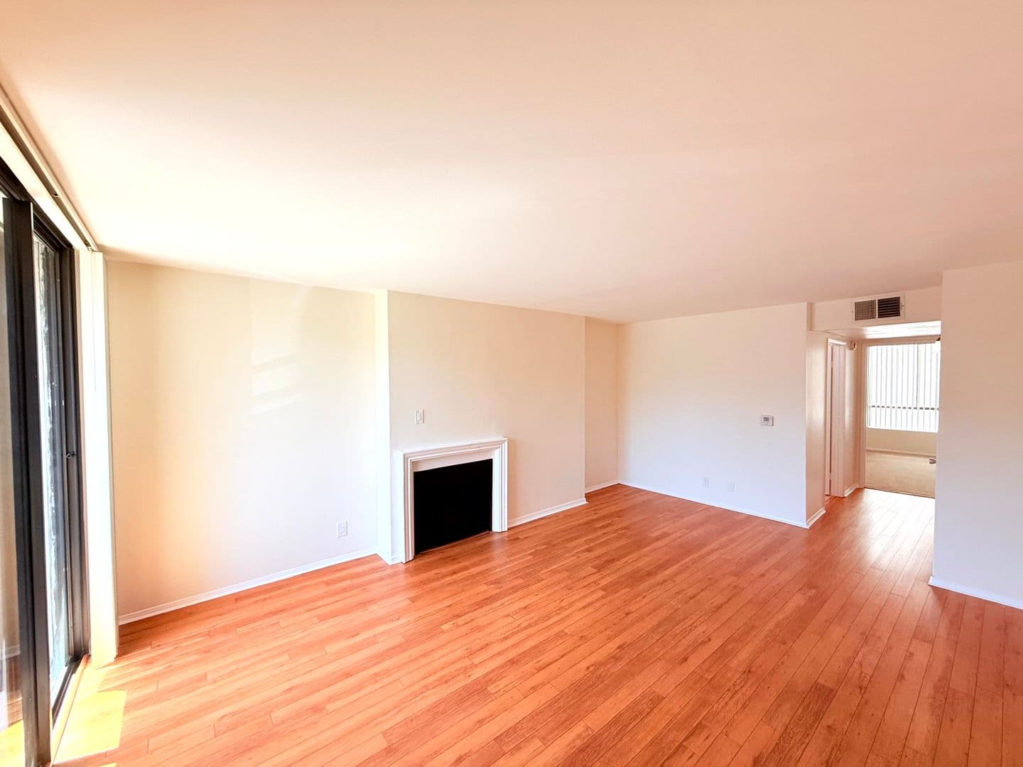 Studio City Apartment: 4202 Tujunga Ave