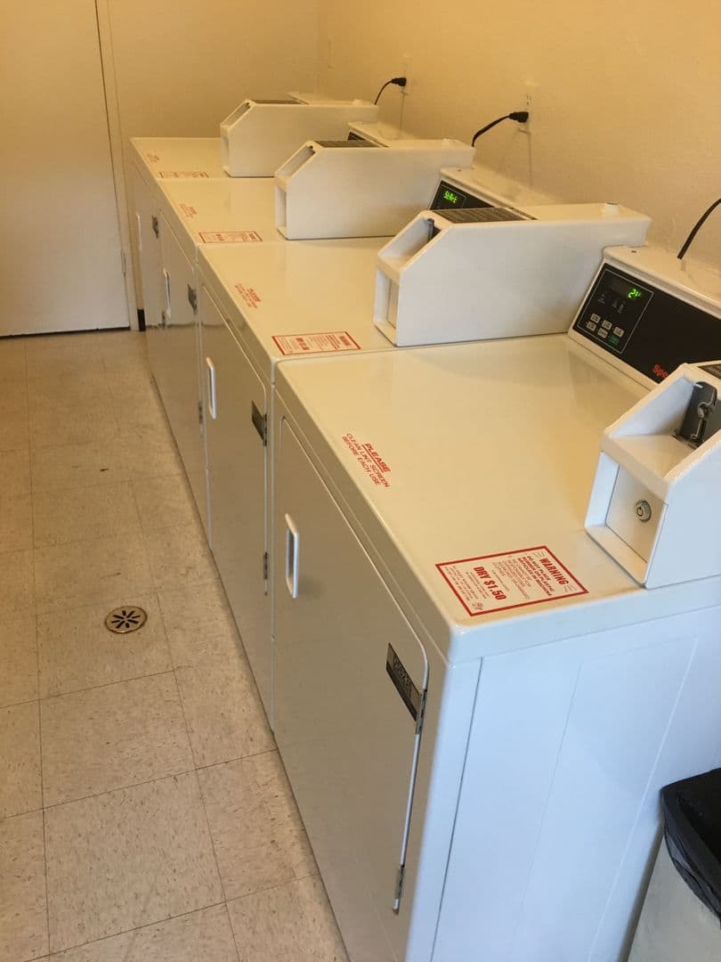 Northridge Apartment: 9600 Reseda Blvd