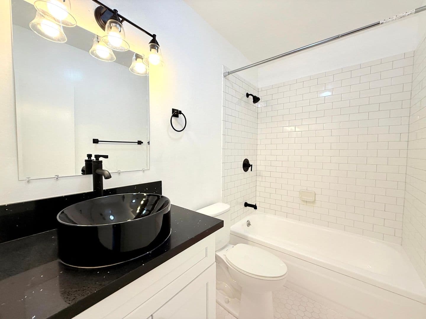 Los Angeles Apartment: 1426 South Point View St.