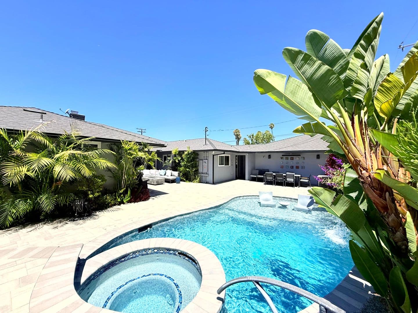 Los Angeles House: 5500 Shenandoah Avenue