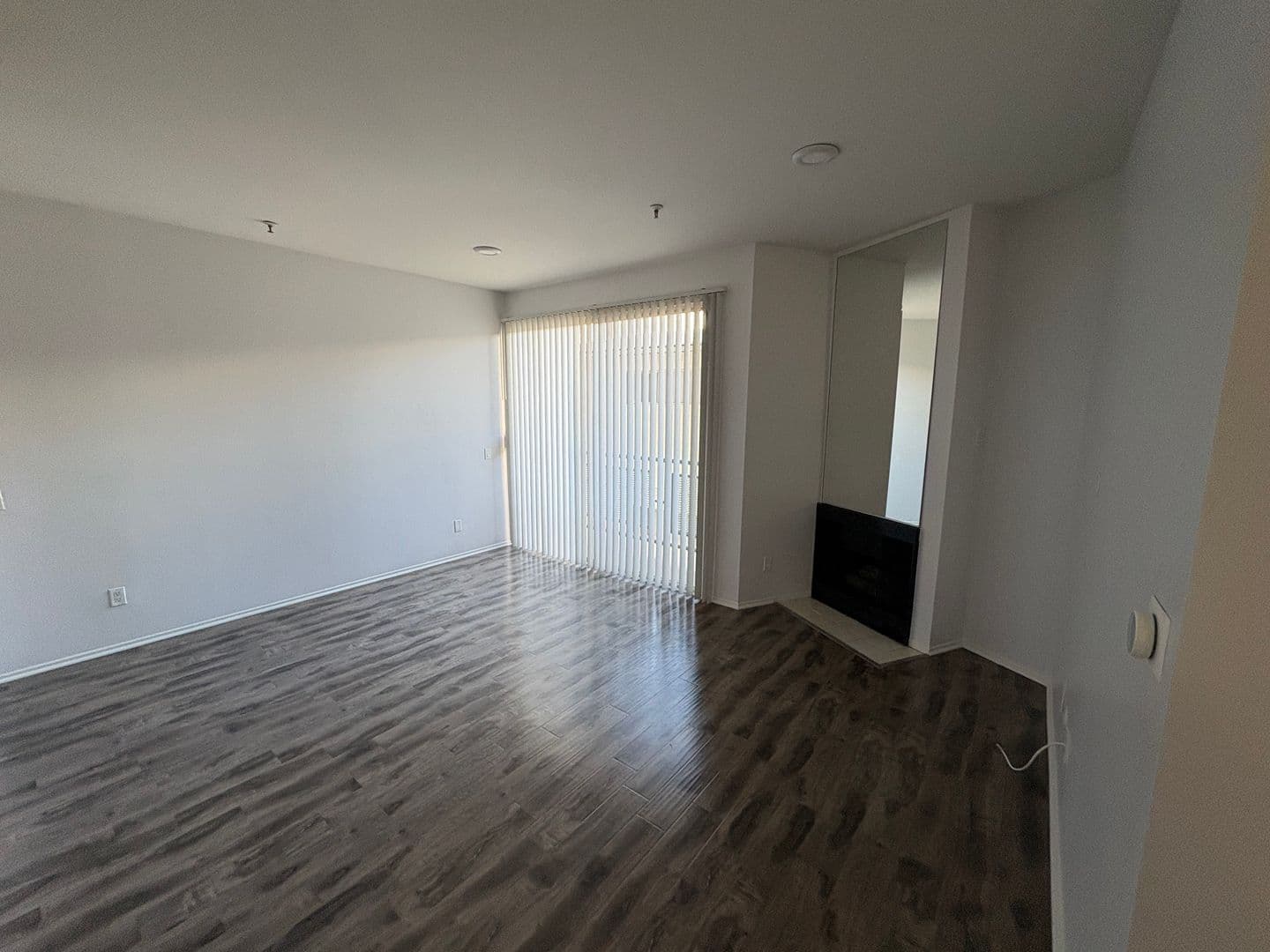 Los Angeles Apartment: 1443 N. Fuller Avenue