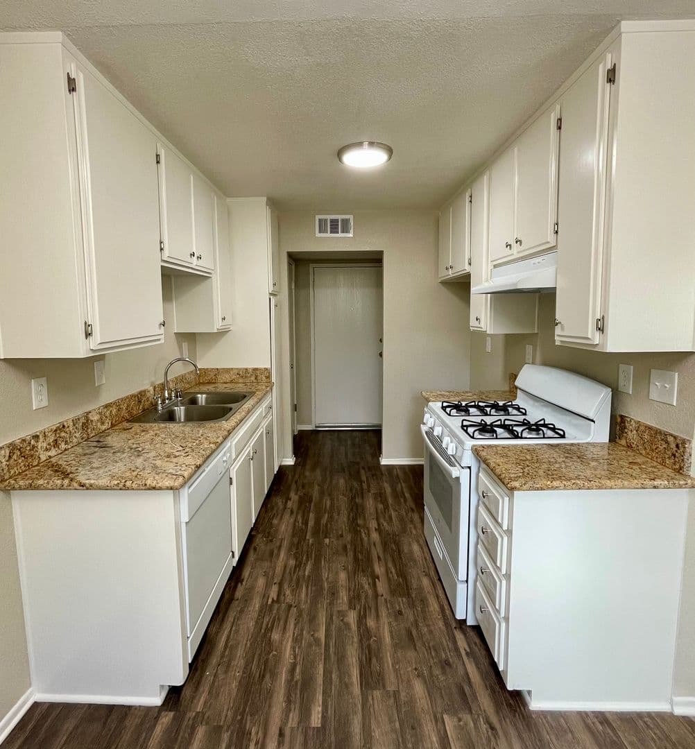 Castaic Apartment: 31717 Ridge Route Road