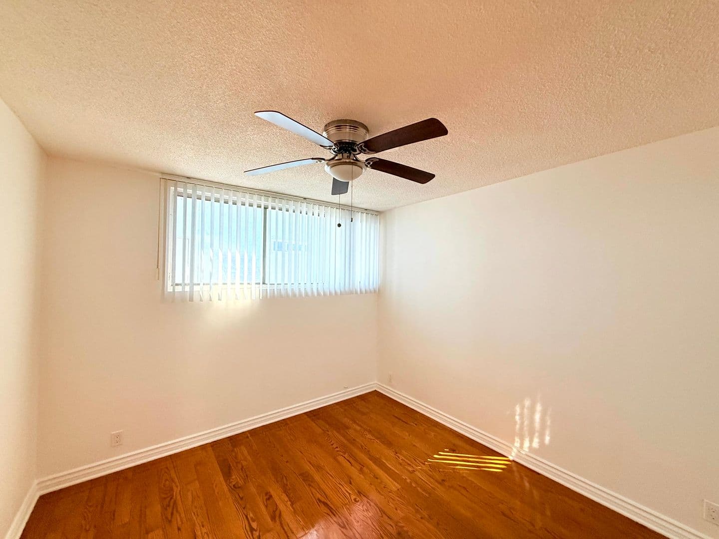 Los Angeles Apartment: 1029 N. Ardmore Avenue