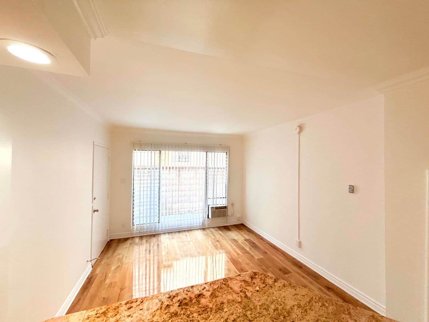 Los Angeles Apartment: 5356 Fountain Avenue/1266 N. Serrano
