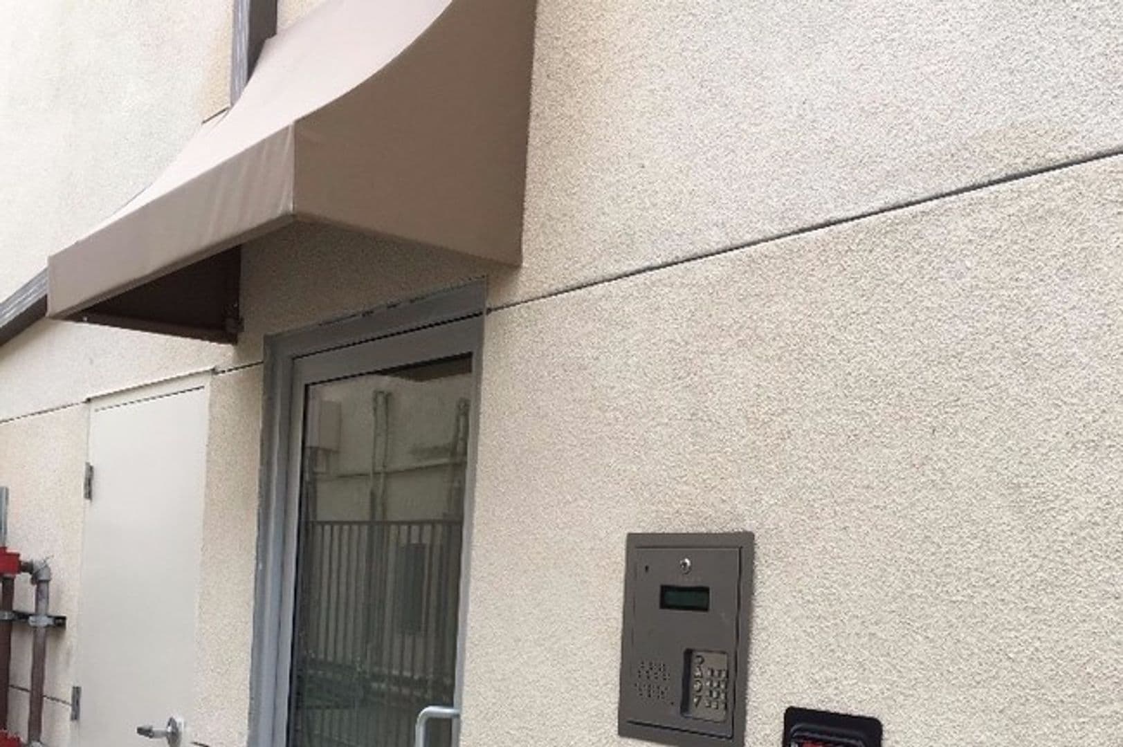 Canoga Park Apartment: 6816 Independence Ave