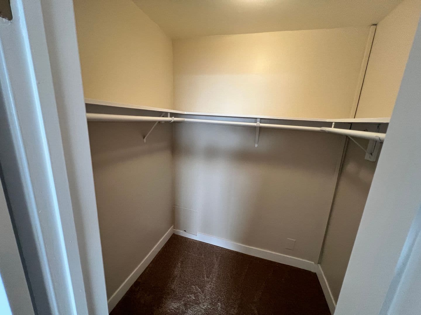 Sherman Oaks Apartment: 4647 Vista Del Monte