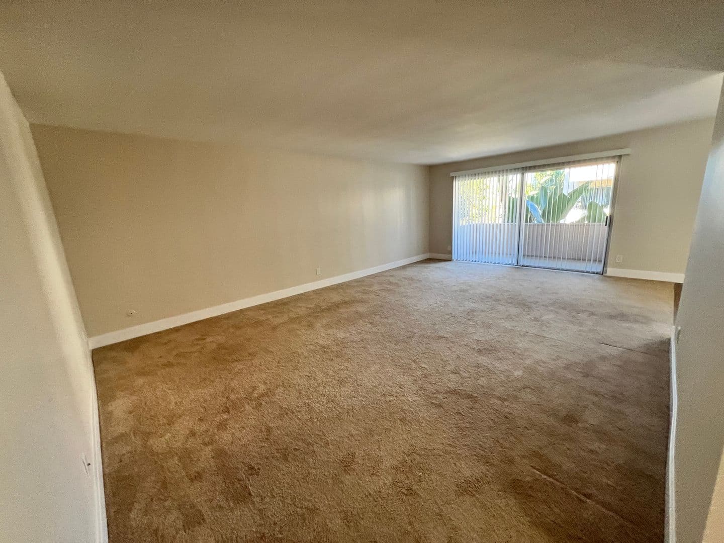Sherman Oaks Apartment: 4647 Vista Del Monte