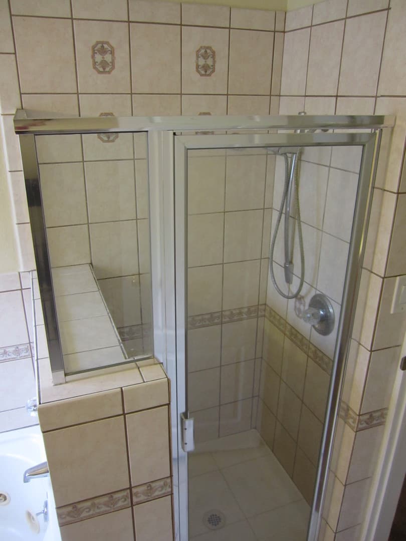 East Los Angeles Apartment: 6165-6167 E Olympic Blvd