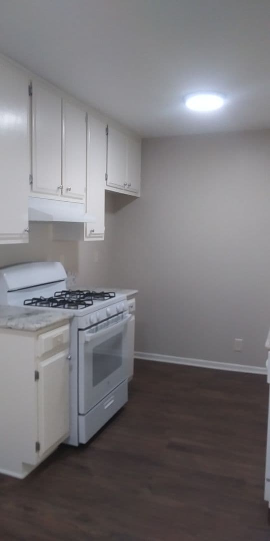 Santa Clarita Apartment: 17740 Scherzinger Lane