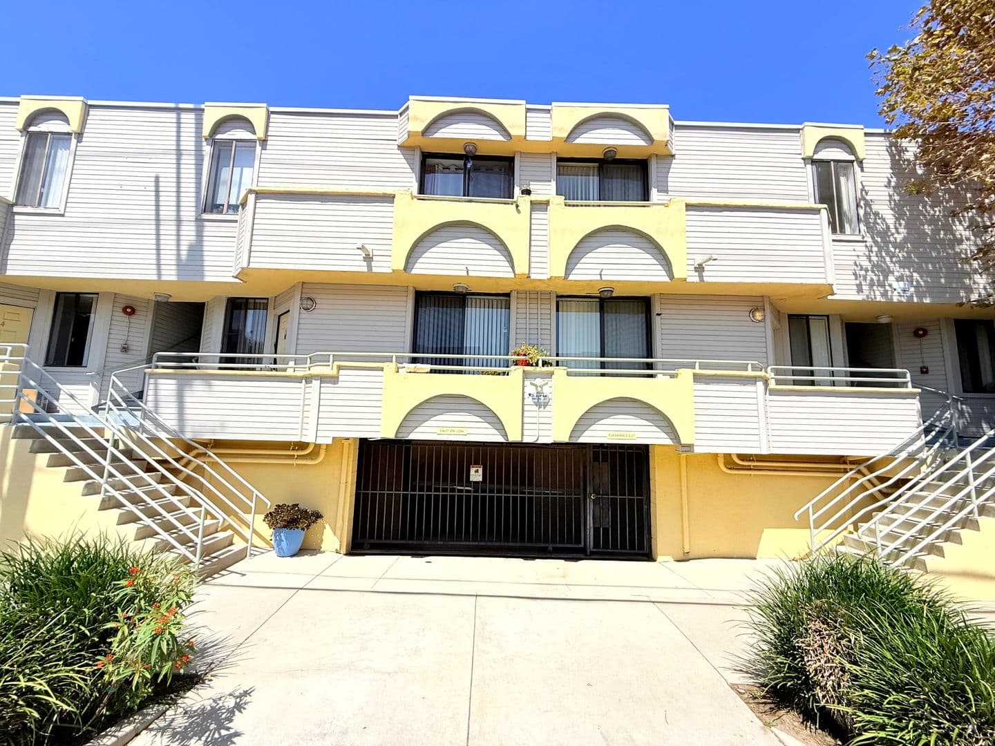 Studio City Apartment: 4202 Tujunga Ave
