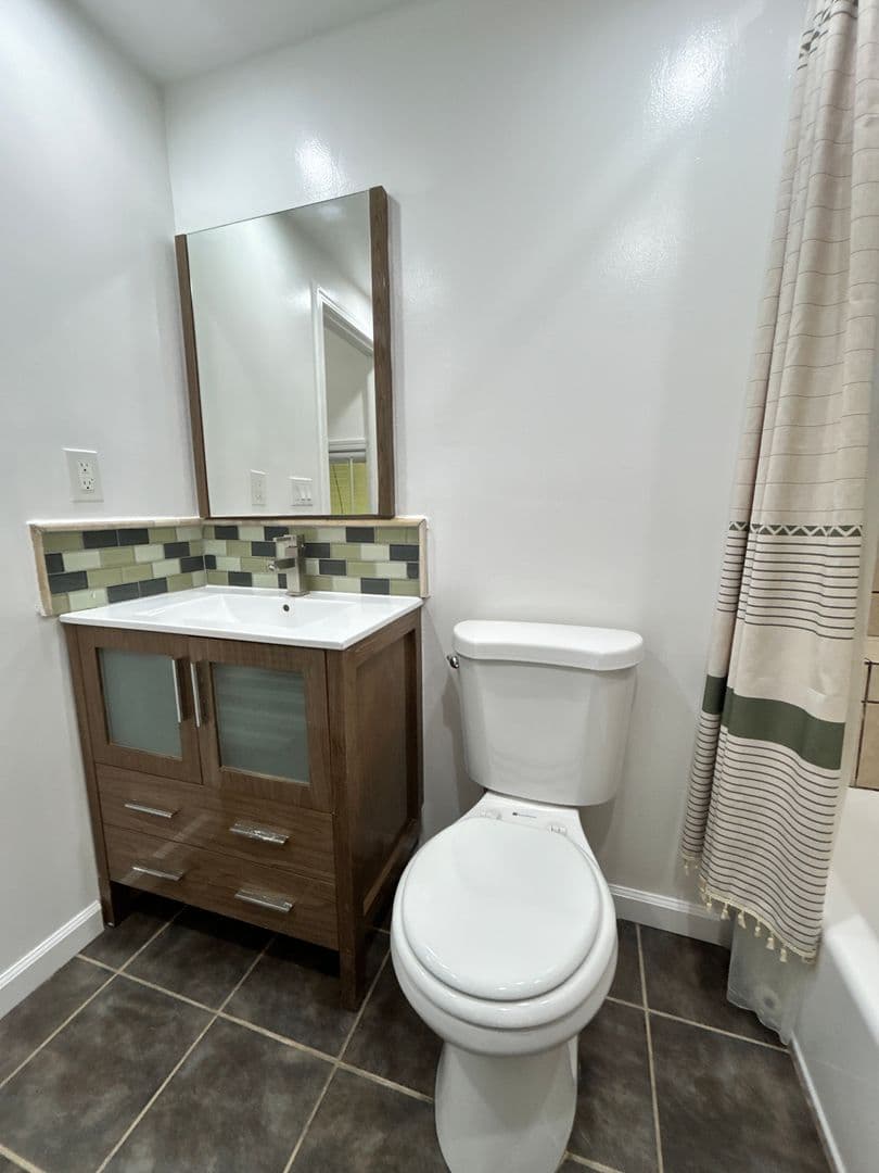Pasadena Apartment: 607 N. El Molino Avenue