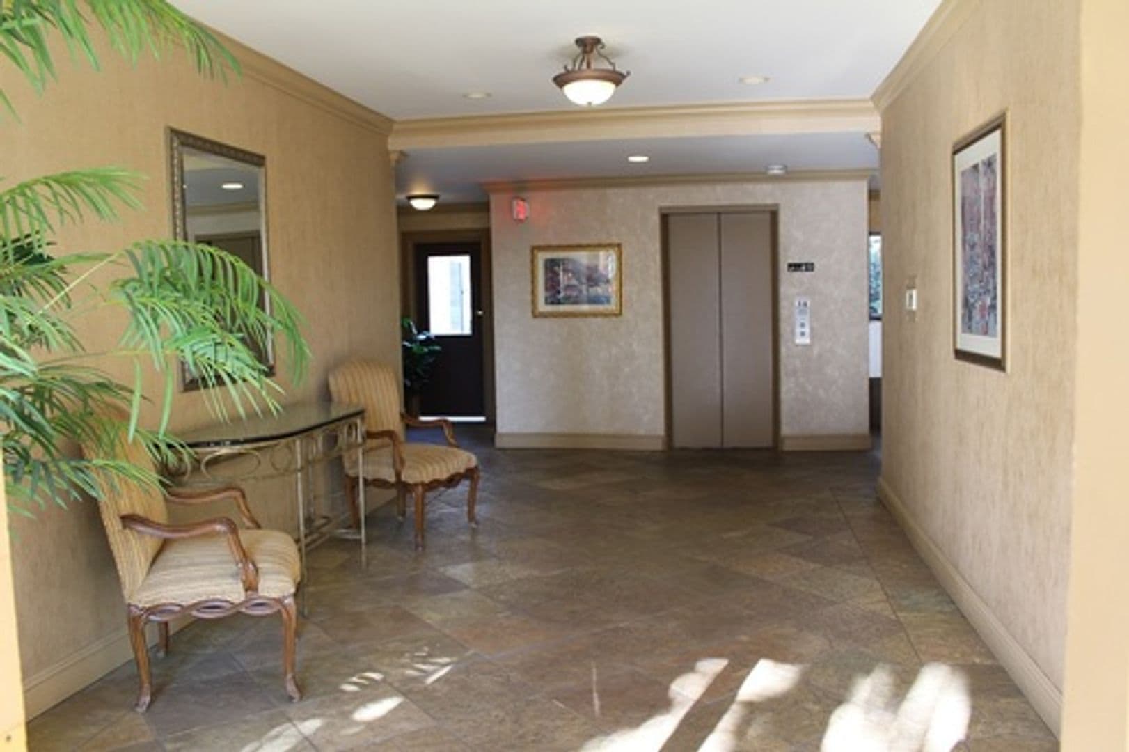 Sherman Oaks Apartment: 4647 Vista Del Monte