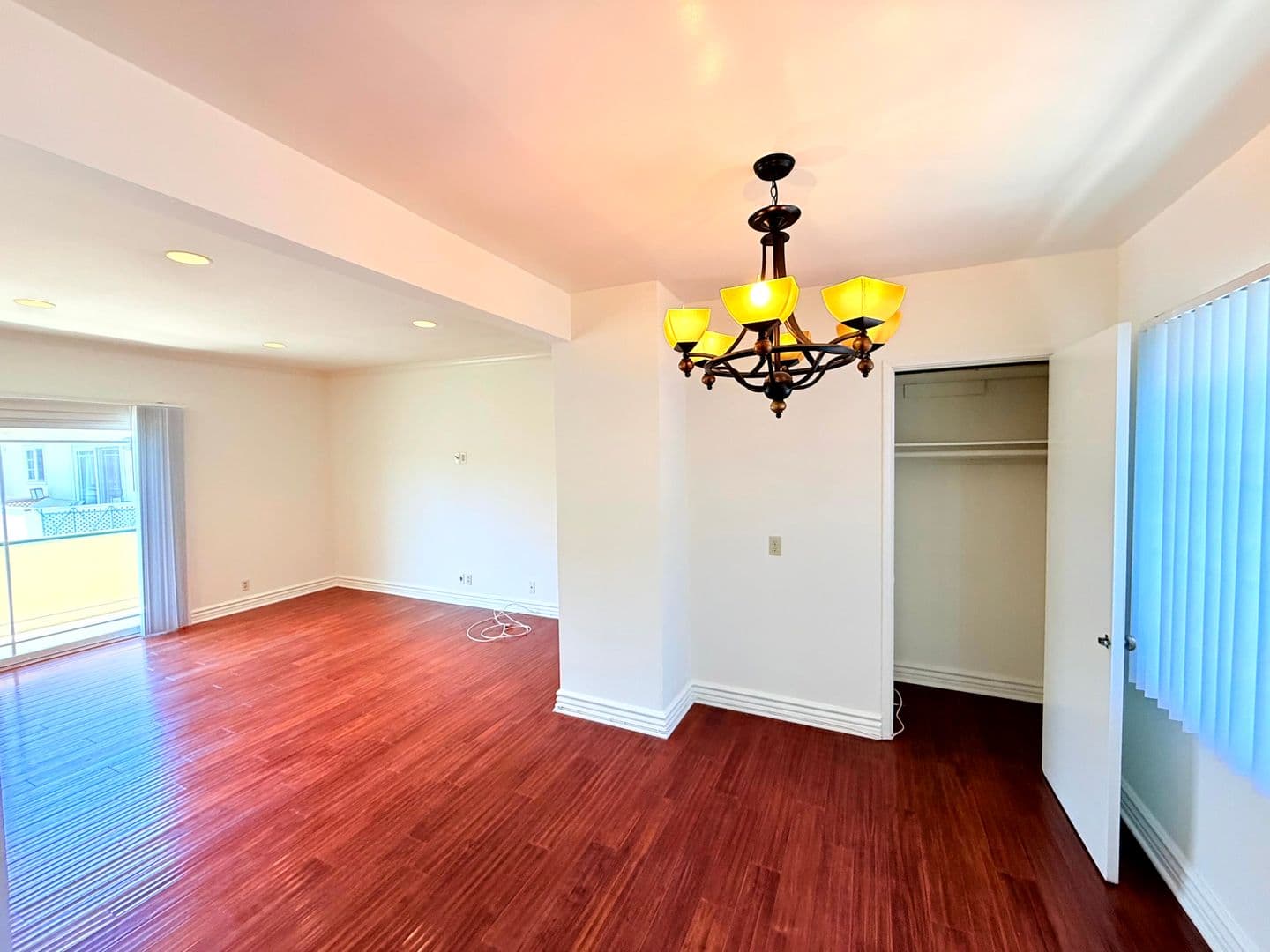 West Hollywood Apartment: 8130 Norton Ave