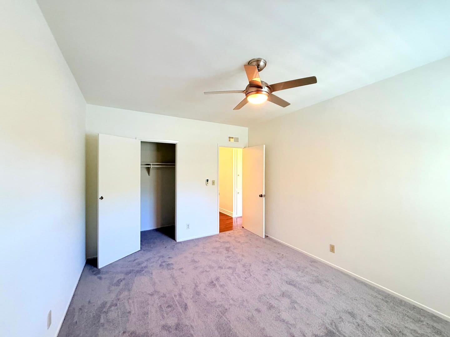 West Hollywood Apartment: 8130 Norton Ave