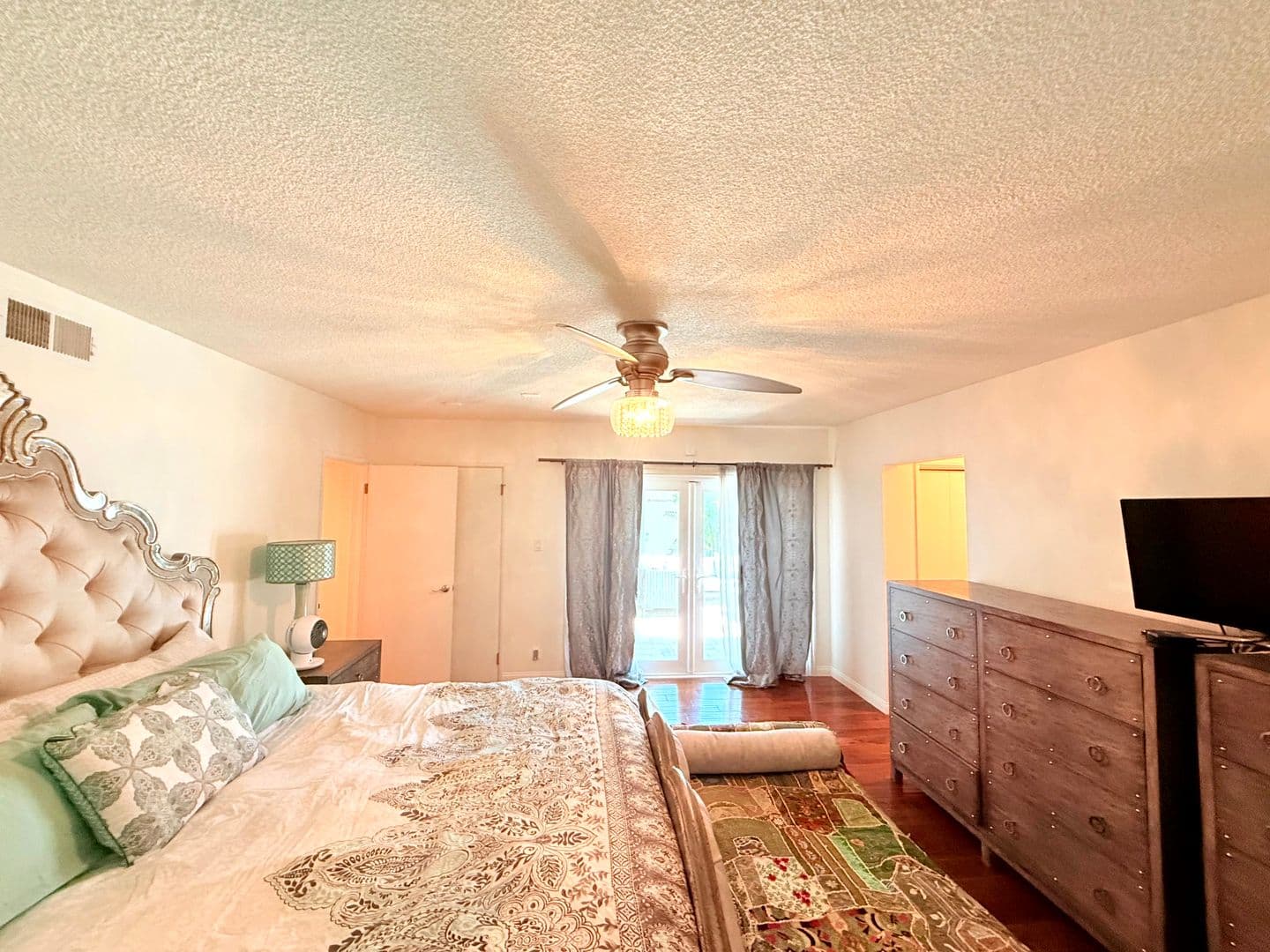Los Angeles House: 5500 Shenandoah Avenue