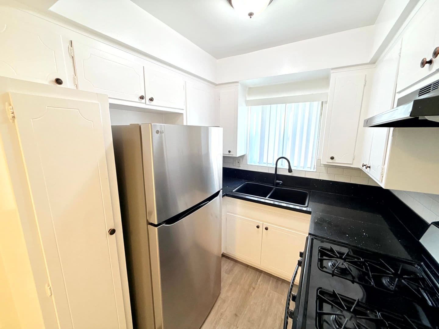 Los Angeles Apartment: 1426 South Point View St.