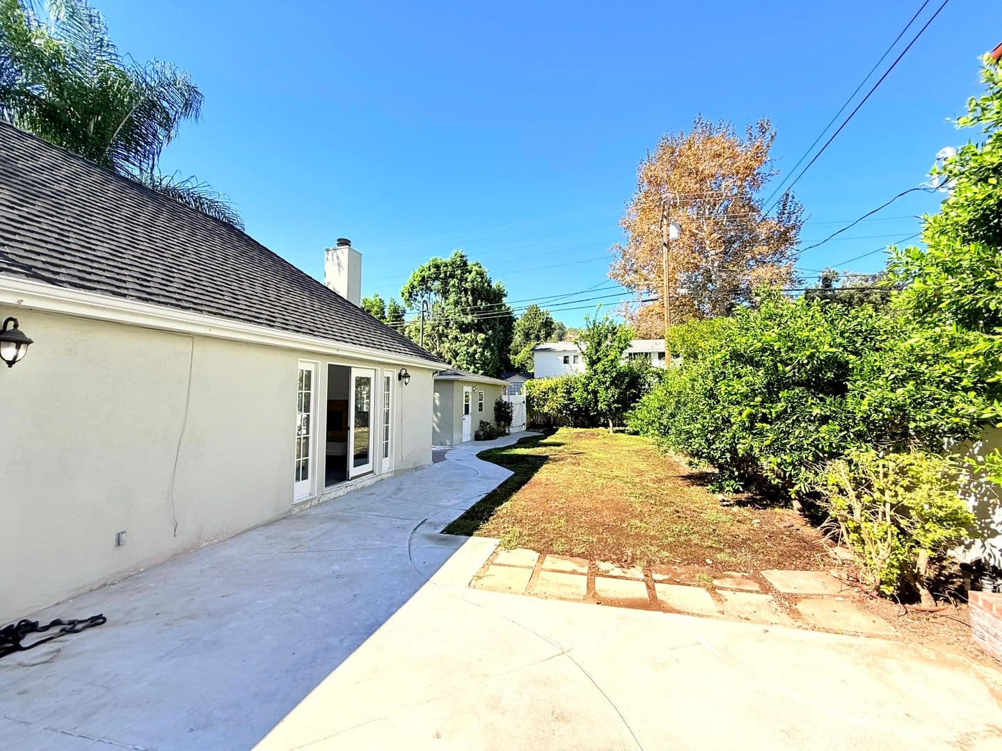 Glendale House: 1915 Canada Boulevard