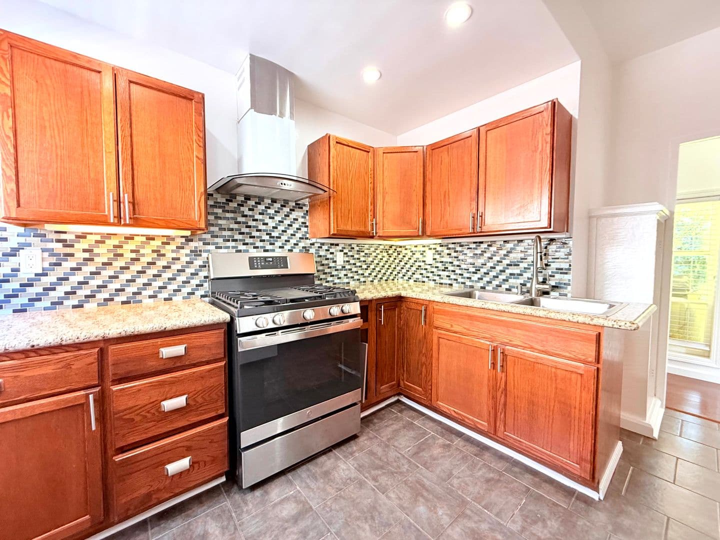 Pasadena Apartment: 607-611 N. El Molino Ave.