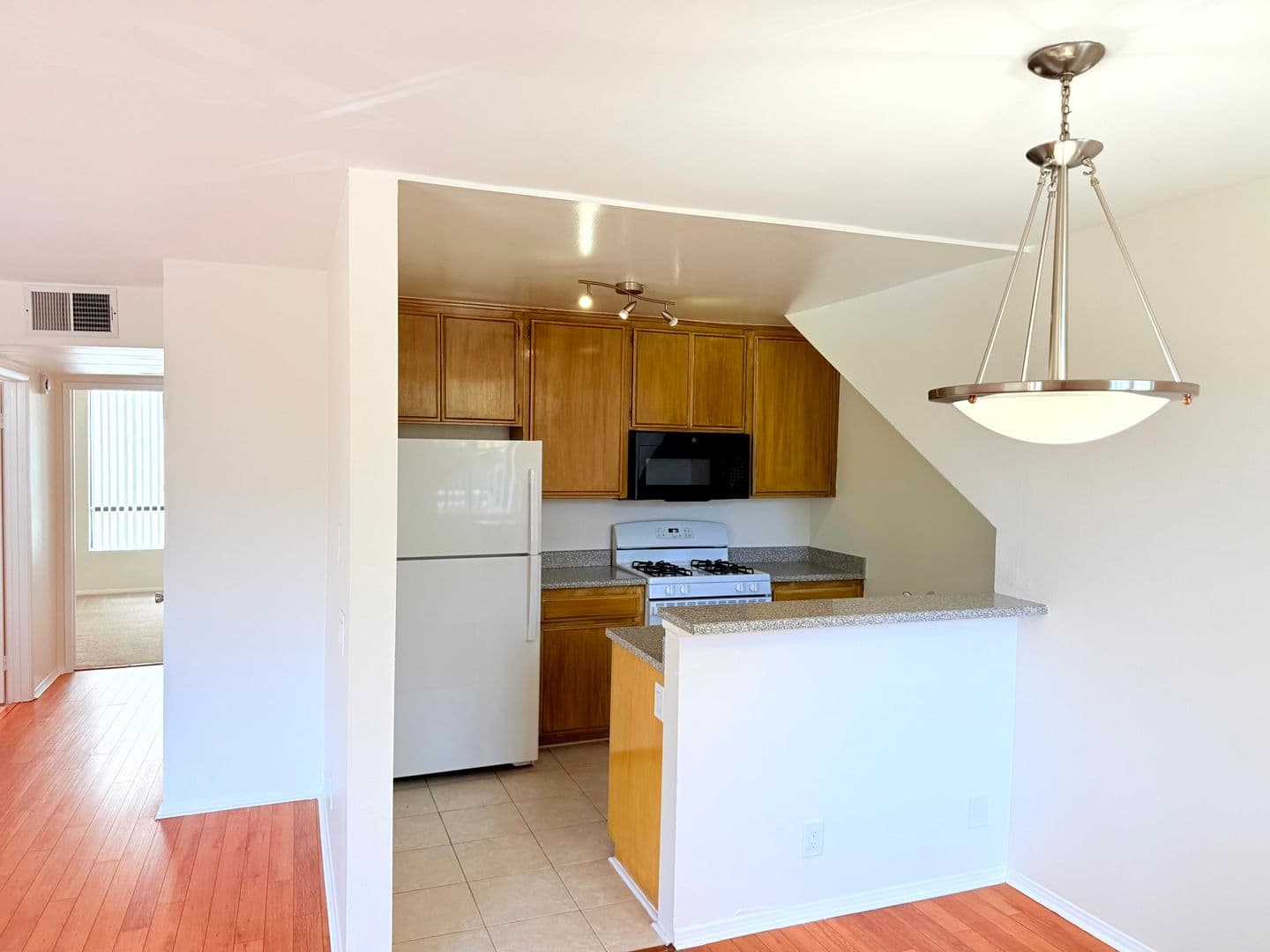 Studio City Apartment: 4202 Tujunga Ave