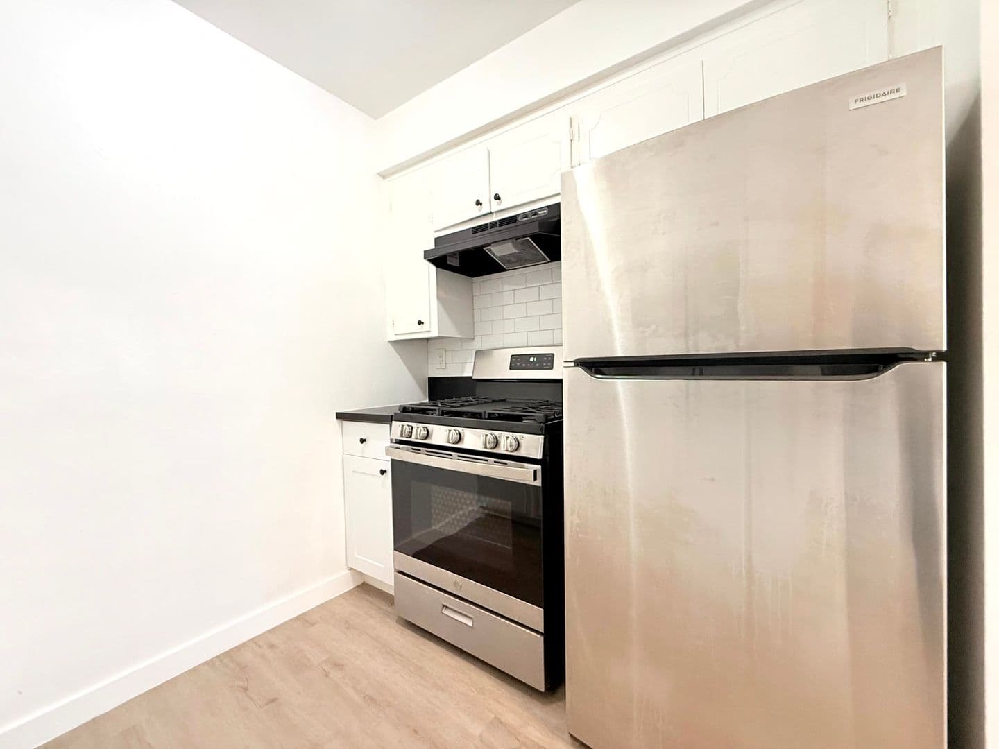 Los Angeles Apartment: 1426 South Point View St.