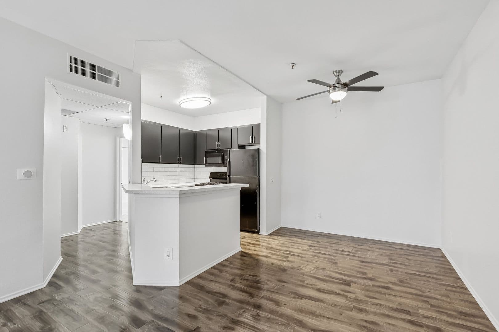 Los Angeles Apartment: 1443 N. Fuller Avenue