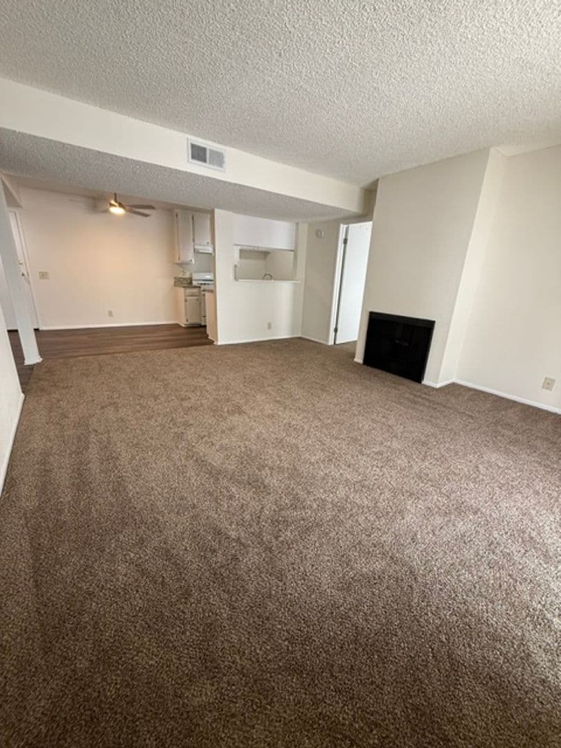 Reseda Apartment: 7235 Baird Avenue