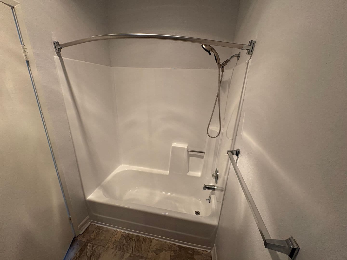 Los Angeles Apartment: 1443 N. Fuller Avenue