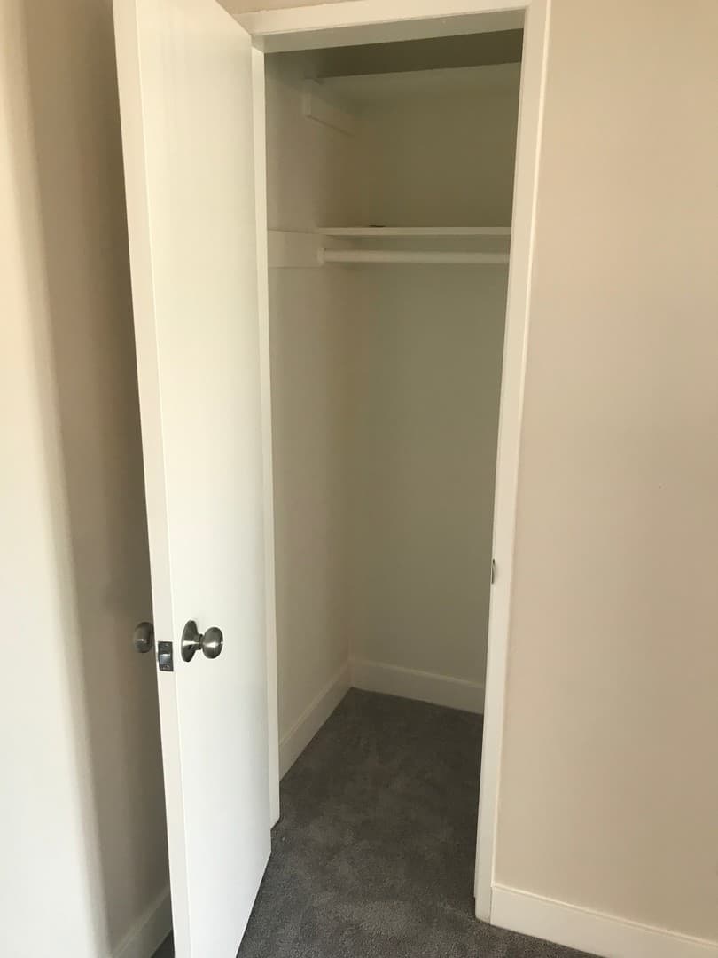 Sherman Oaks Apartment: 4334 Matilija Ave.