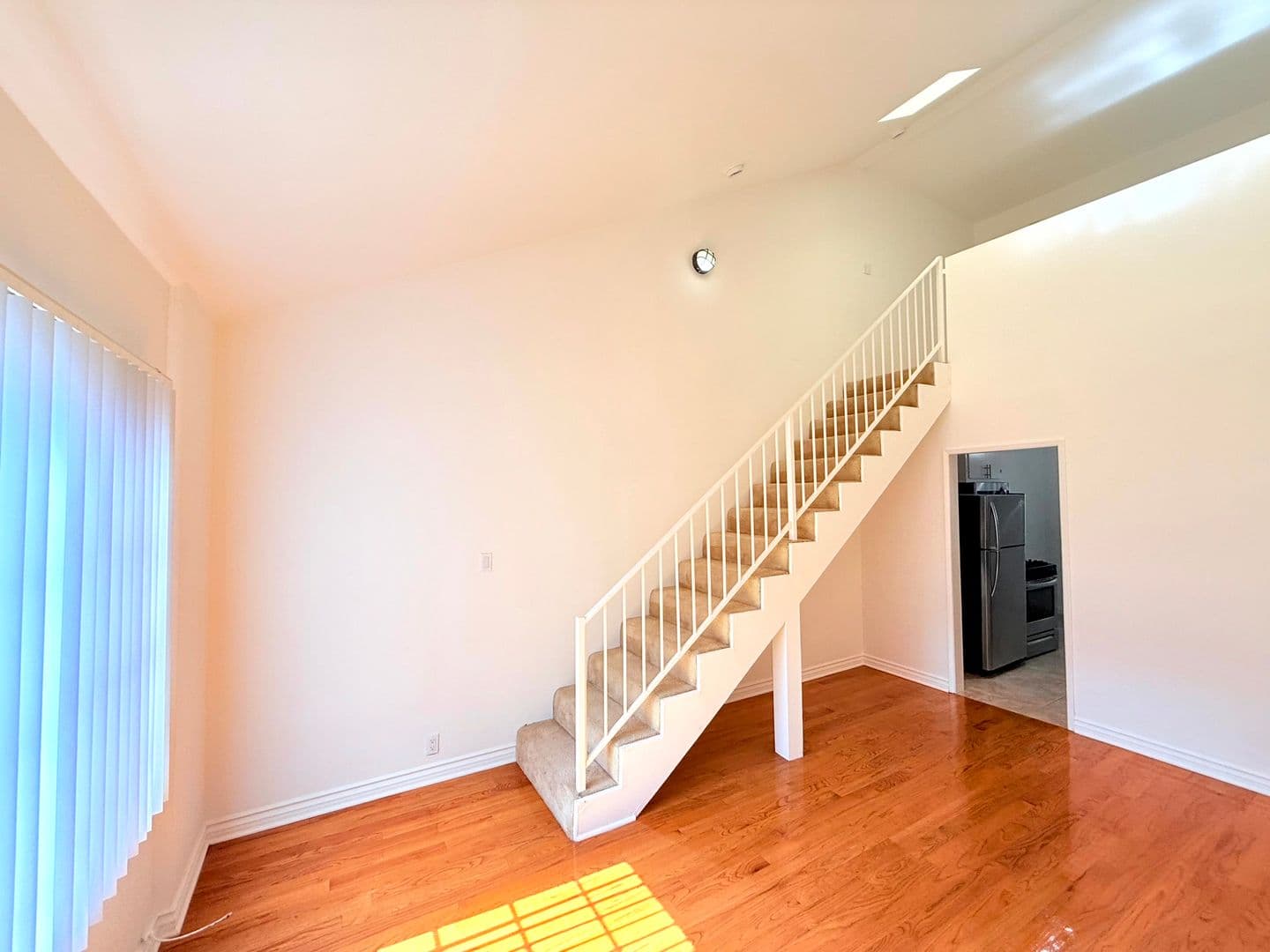 Los Angeles Apartment: 6200-6206 Fountain Avenue