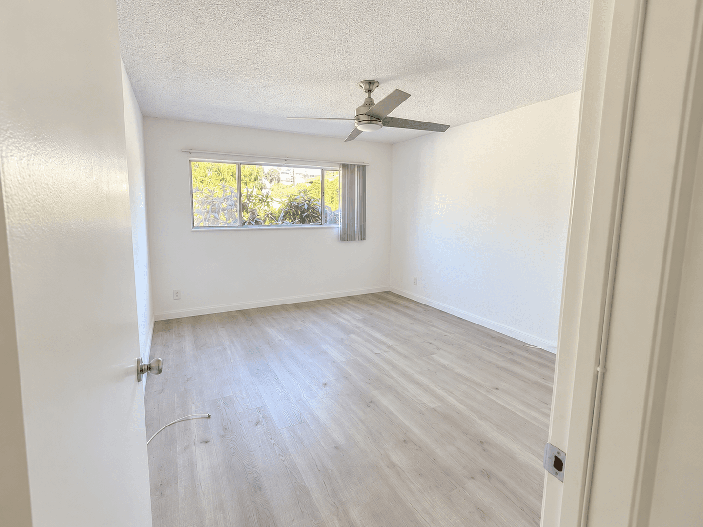 West Hollywood Apartment: 650 Westbourne Drive