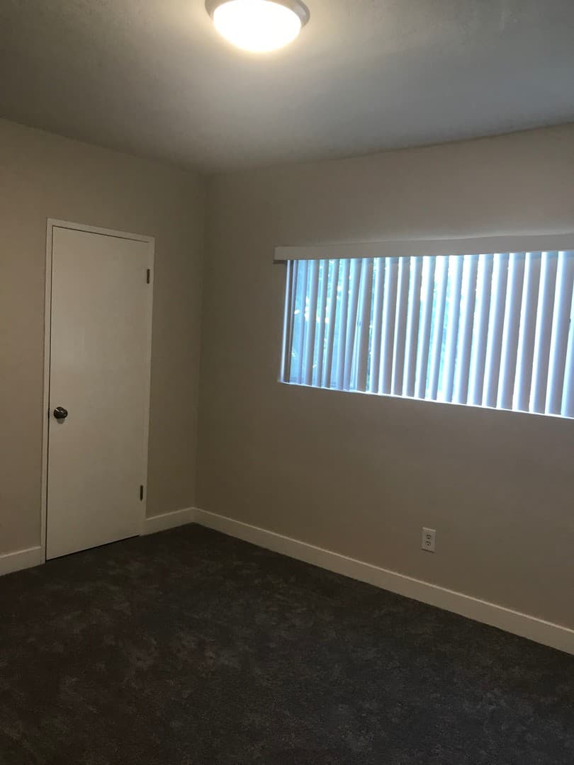 Sherman Oaks Apartment: 4334 Matilija Ave.