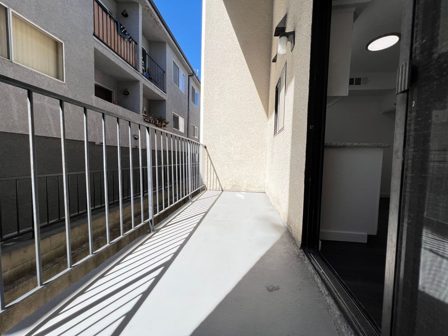 Reseda Apartment: 7259 Baird Avenue